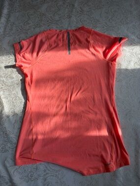 New Balance Coral Short-Sleeve Performance Tee